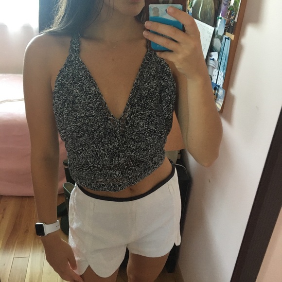 Boho Crochet Top with Criss Cross Straps (L) - Picture 3 of 10